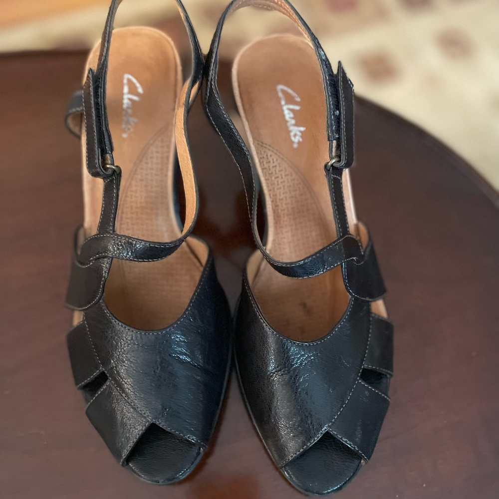 Clarks black sandals